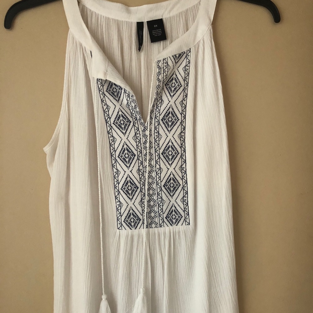 White tank top with navy blue detail
